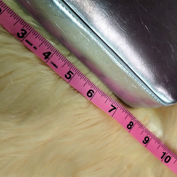 Metallic Silver Handbag - Picture 3 of 4